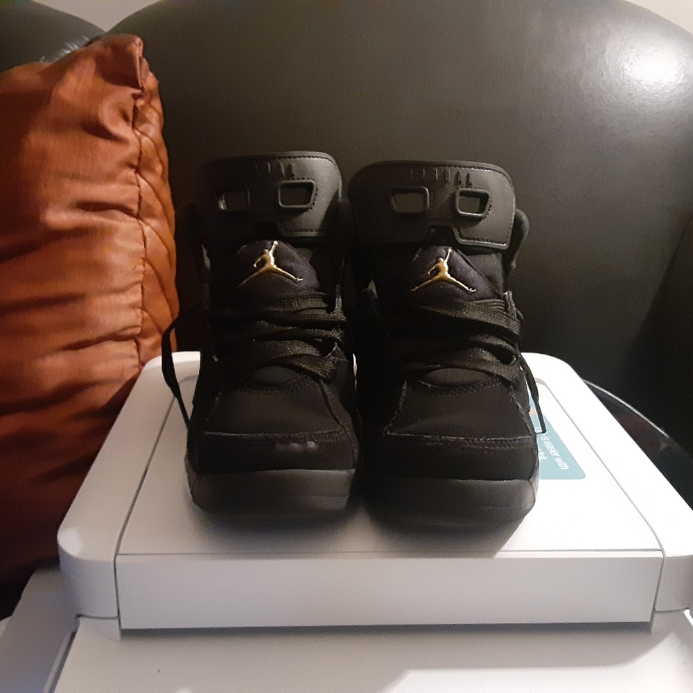 DMP Jordan boys size 1.5